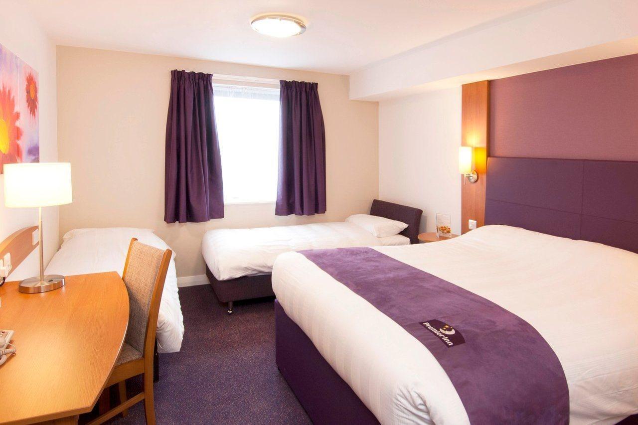 Premier Inn Exeter Central St. Davids Bagian luar foto