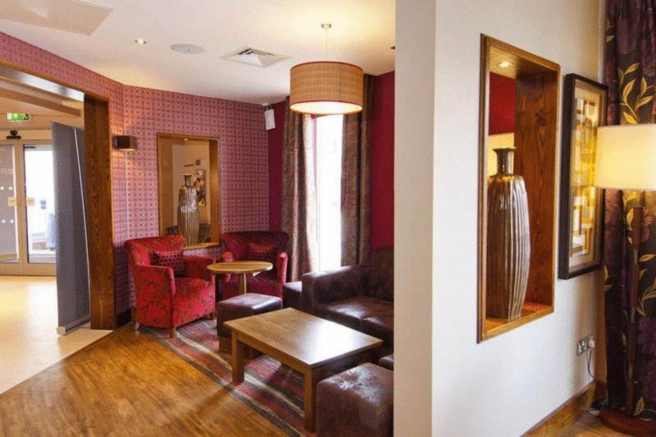 Premier Inn Exeter Central St. Davids Bagian luar foto